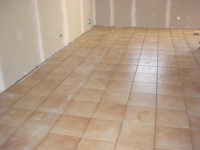 Carrelage en position le 6 11 08 (2)